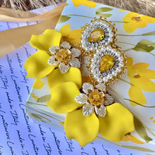 Load image into Gallery viewer, ANNA - Yellow Earrings